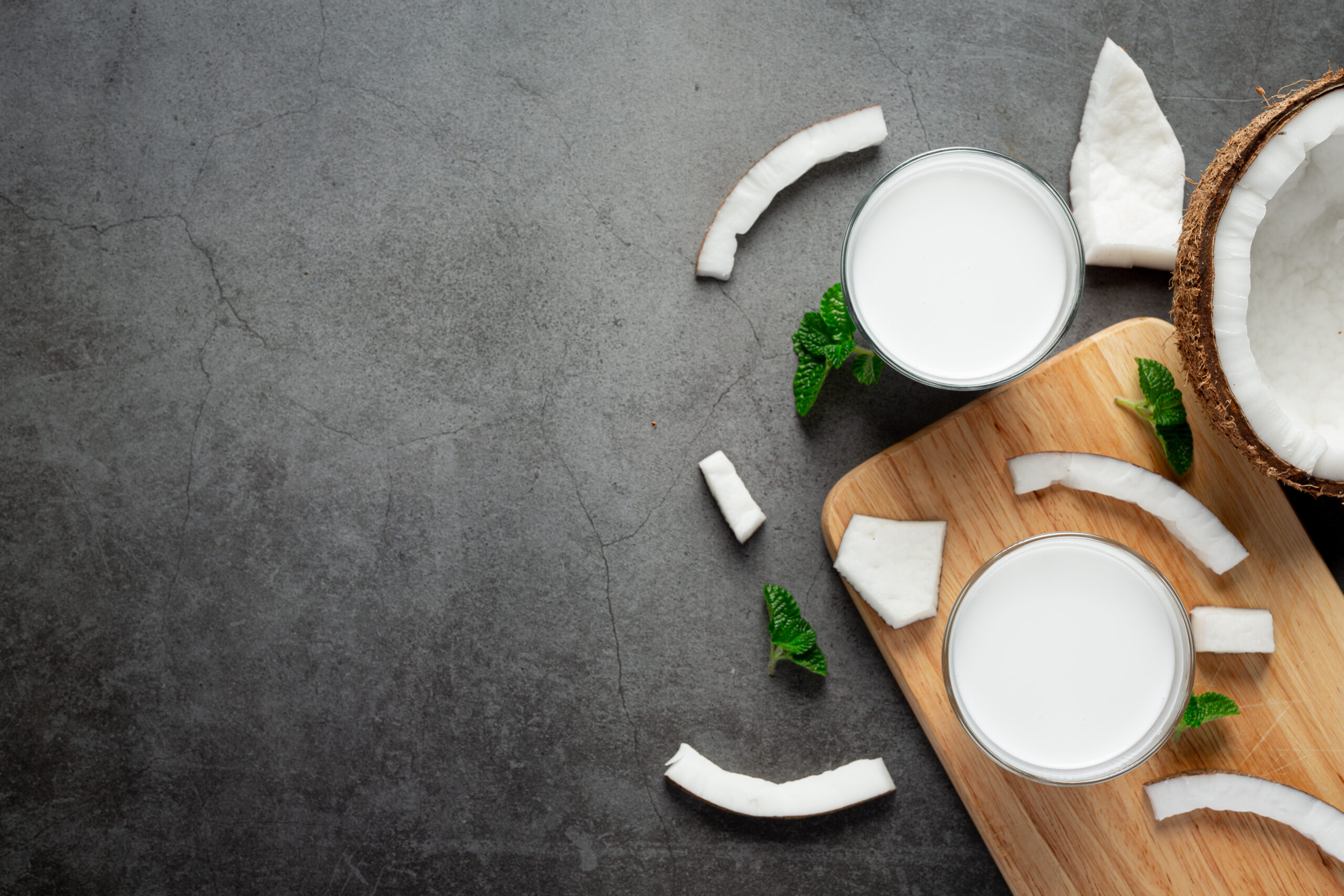coconut-water-vs-coconut-milk